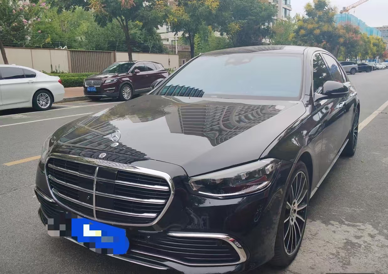Mercedes